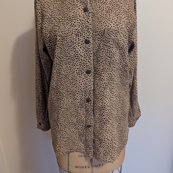 90's Leopard button down - Picture 3 of 9